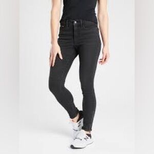 Athleta Sculptek Ultra Skinny Zip Jean Carbon Wash size 8